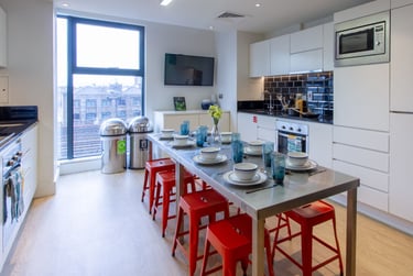 Bronze En Suite at Spring Mews, Tinworth Street, Vauxhall, London, SE115EL - Image 8